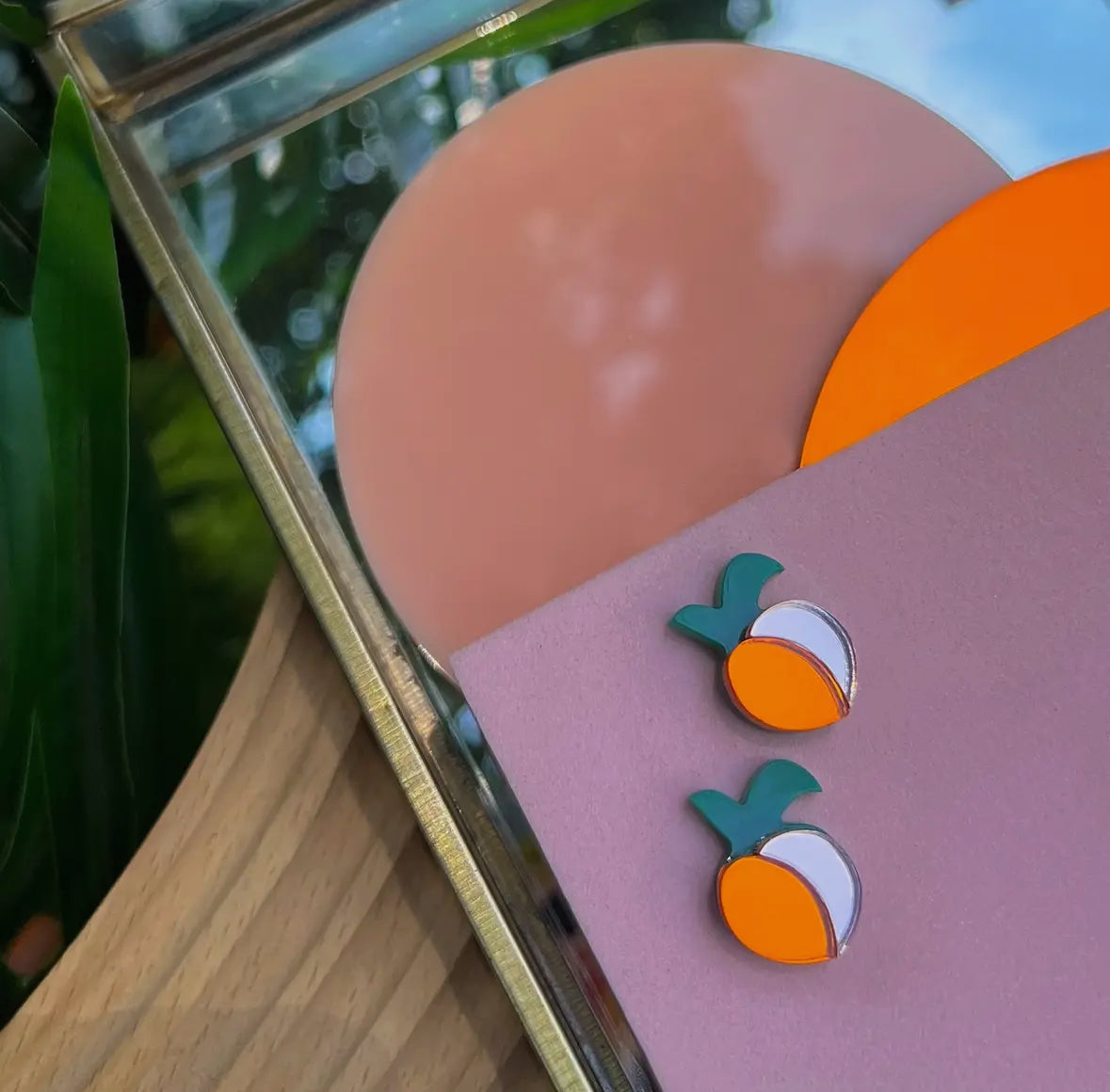 Peachy Keen Stud Earrings