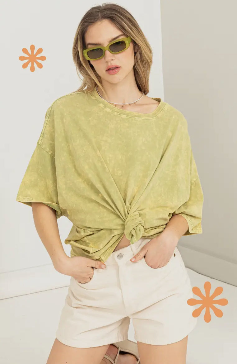 Dez Oversized Tee in Pale Olive