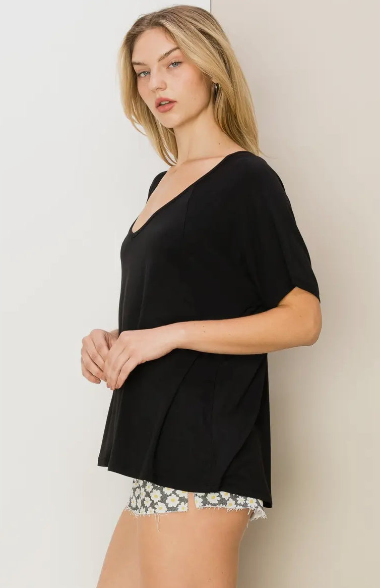 Dulcy Oversized Tee in Black