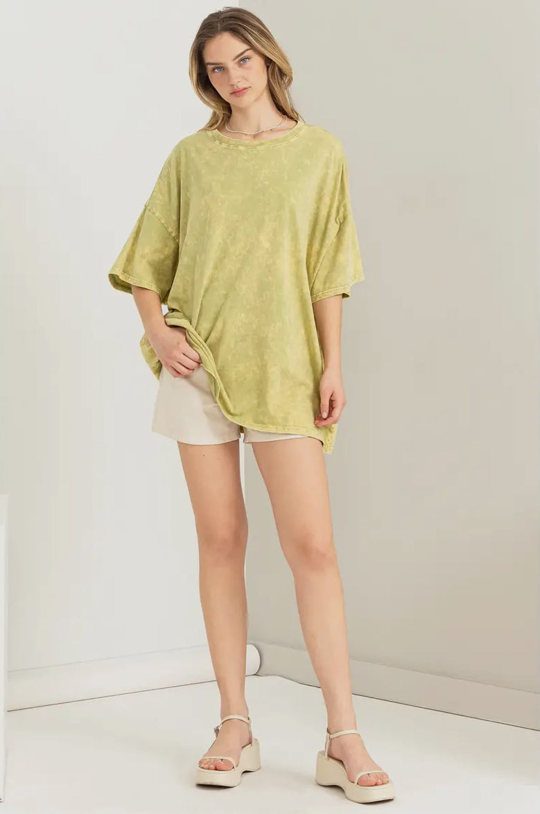 Dez Oversized Tee in Pale Olive